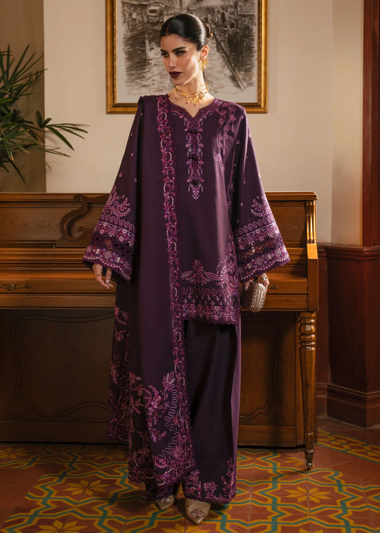 Roshanda - Stitched - Image 5